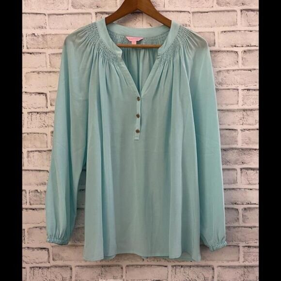 Lilly Pulitzer 100% Silk Elsa Blouse Shorely Blue V Neck Long Sleeve Size Large - Picture 1 of 3
